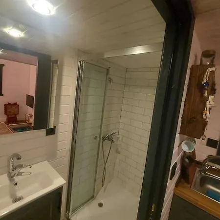 35 Tiny House Apartment