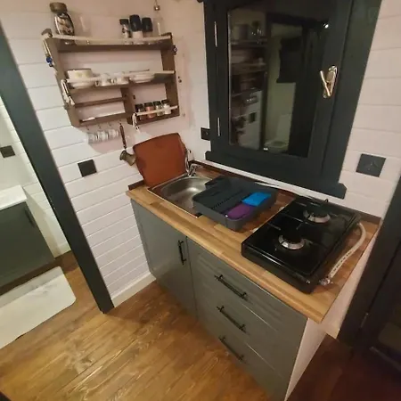 Apartment 35 Tiny House *